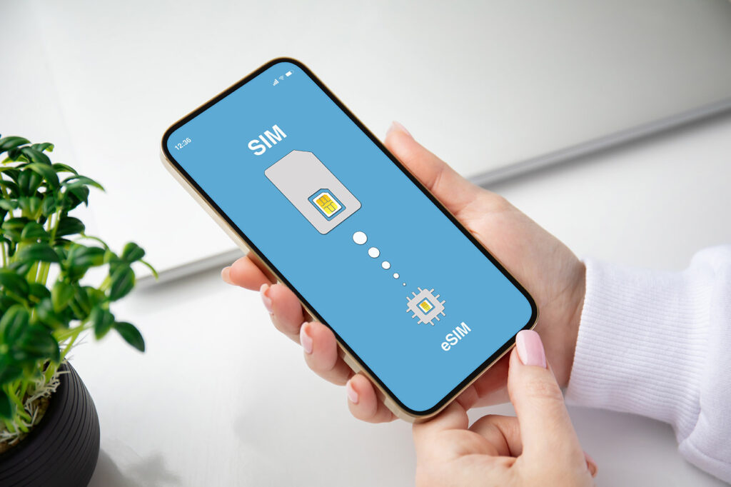 eSIM: бъдещето на мобилните комуникации